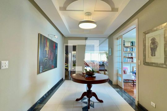 Hall de apartamento à venda com 4 quartos, 500m² em Jardim Europa, São Paulo