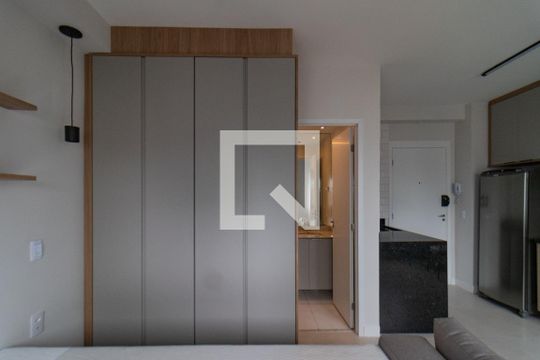 Studio de kitnet/studio à venda com 1 quarto, 25m² em Vila Pompéia, São Paulo