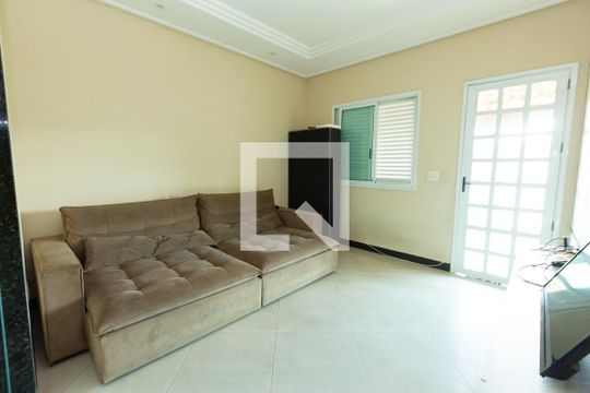 Casa à venda com 4 quartos, 360m² em Inconfidentes, Contagem