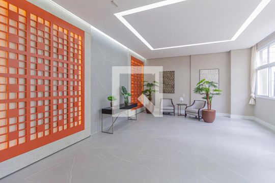 Hall de entrada de apartamento para alugar com 2 quartos, 83m² em Centro, Osasco