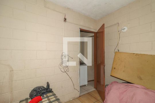 Quarto de apartamento para alugar com 2 quartos, 100m² em Rubem Berta, Porto Alegre