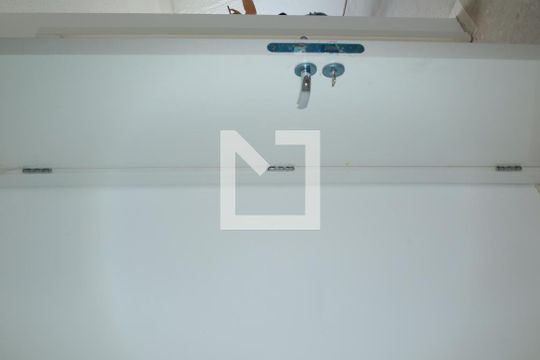 Banheiro de apartamento à venda com 2 quartos, 34m² em Vila Norma, São Paulo