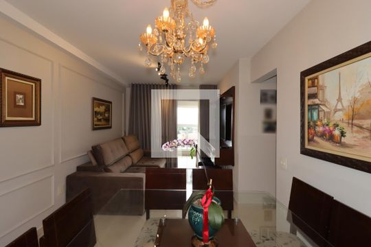 Sala de apartamento à venda com 2 quartos, 74m² em Campestre, Santo André