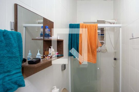 Banheiro Casa 1 de casa à venda com 2 quartos, 180m² em Jardim Miriam, São Paulo