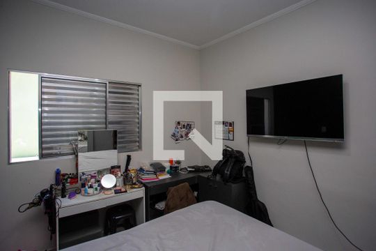 Quarto Casa 1 de casa à venda com 2 quartos, 180m² em Jardim Miriam, São Paulo