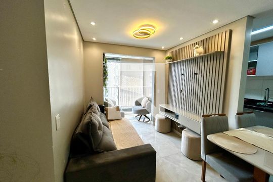 Apartamento à venda com 2 quartos, 56m² em Vila Itapegica, Guarulhos