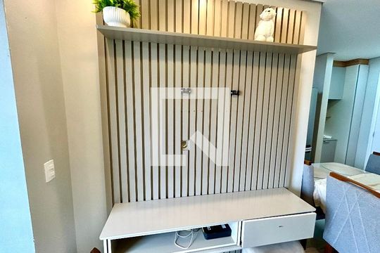 Apartamento à venda com 2 quartos, 56m² em Vila Itapegica, Guarulhos