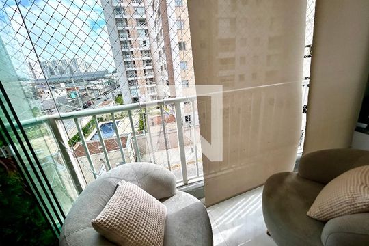 Apartamento à venda com 2 quartos, 56m² em Vila Itapegica, Guarulhos