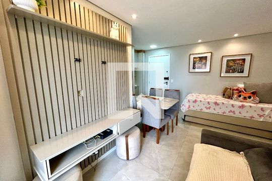 Apartamento à venda com 2 quartos, 56m² em Vila Itapegica, Guarulhos