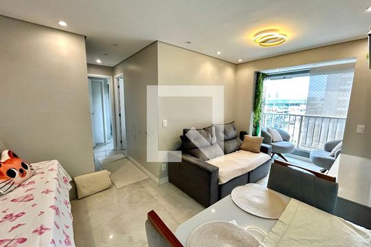 Apartamento à venda com 2 quartos, 56m² em Vila Itapegica, Guarulhos