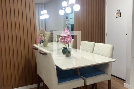 Sala de apartamento à venda com 2 quartos, 42m² em Jardim do Lago, Osasco
