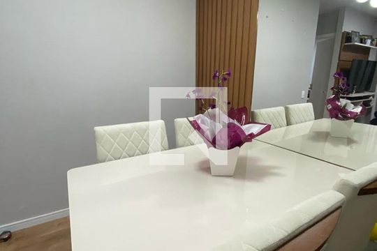 Sala de apartamento à venda com 2 quartos, 42m² em Jardim do Lago, Osasco