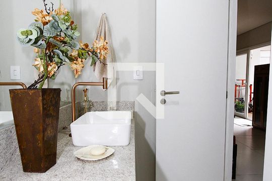 Lavabo de casa à venda com 1 quarto, 600m² em Padre Eustáquio, Belo Horizonte