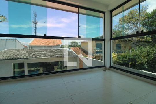 Casa para alugar com 4 quartos, 393m² em Interlagos, São Paulo