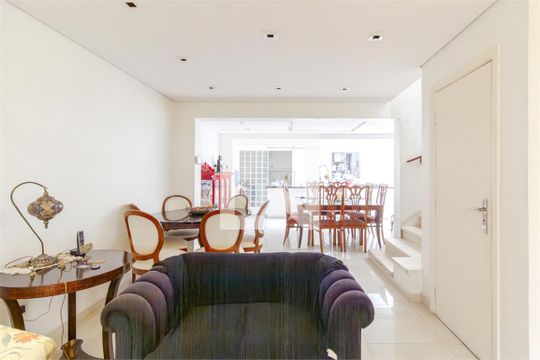 Casa à venda com 4 quartos, 167m² em Vila Olímpia, São Paulo