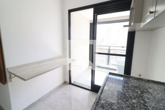 Cozinha de apartamento à venda com 1 quarto, 30m² em Km 18, Osasco