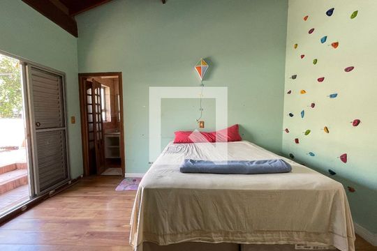 Quarto 1 de casa à venda com 3 quartos, 230m² em Rio Pequeno, São Paulo