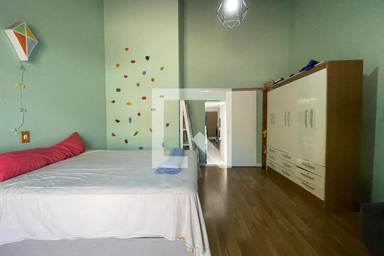Quarto 1 de casa à venda com 3 quartos, 230m² em Rio Pequeno, São Paulo