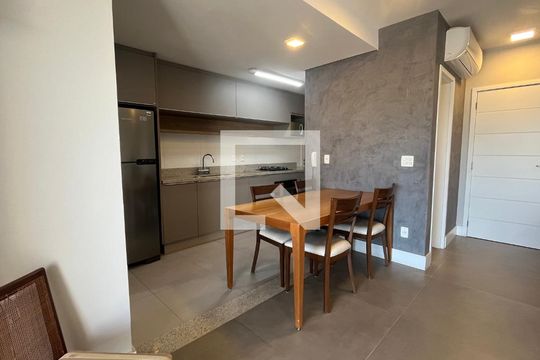 Apartamento para alugar com 2 quartos, 92m² em Cambuí, Campinas