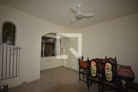 Casa para alugar com 3 quartos, 140m² em Praça Seca, Rio de Janeiro