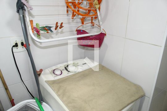 Banheiro de kitnet/studio para alugar com 1 quarto, 30m² em Vila Buarque, São Paulo