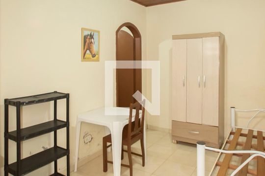 Suíte de casa à venda com 10 quartos, 190m² em Vila da Saúde, São Paulo