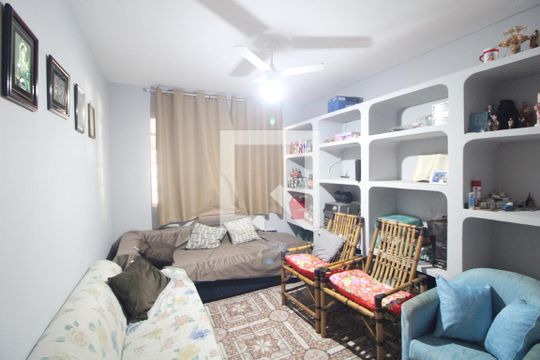 Sala de casa à venda com 2 quartos, 252m² em Jardim Satelite, São Paulo