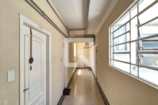 Corredor Externo  de apartamento à venda com 3 quartos, 104m² em Jardim Chapadão, Campinas