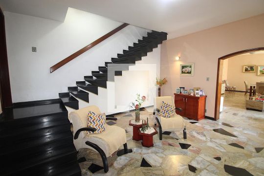 Sala 2 de casa à venda com 4 quartos, 900m² em Méier, Rio de Janeiro