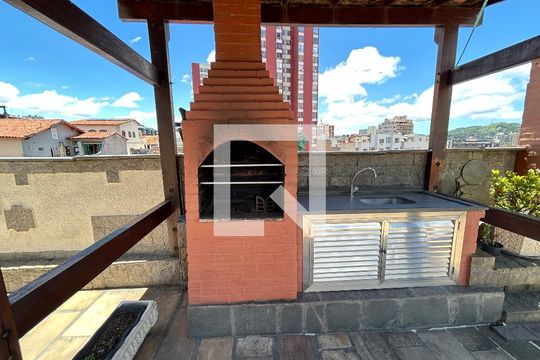 Churrasqueira de casa à venda com 4 quartos, 900m² em Méier, Rio de Janeiro
