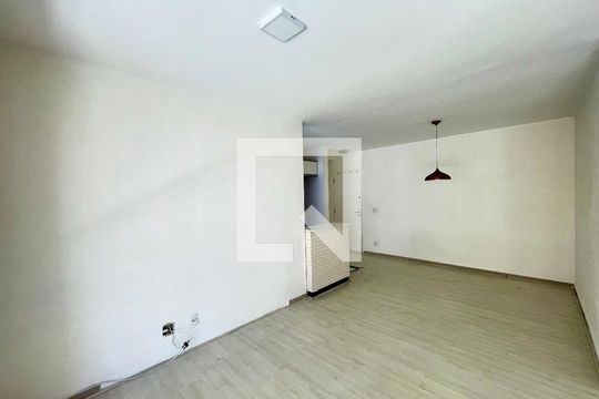 Sala de apartamento para alugar com 2 quartos, 88m² em Jardim Flor da Montanha, Guarulhos