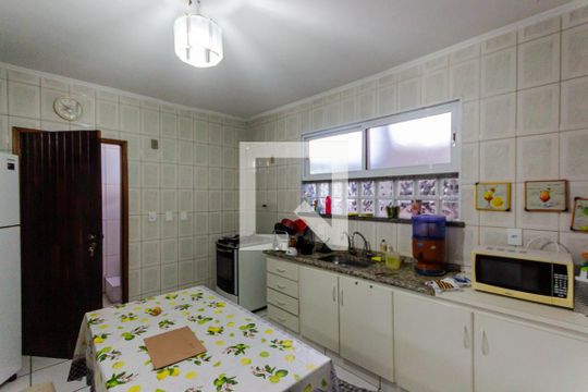 Cozinha de casa de condomínio à venda com 2 quartos, 120m² em Parque Erasmo Assunção, Santo André