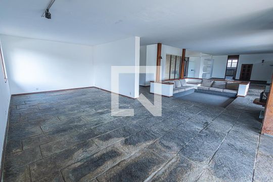 sala / 3 ambiantes de casa à venda com 7 quartos, 605m² em São Luiz, Belo Horizonte