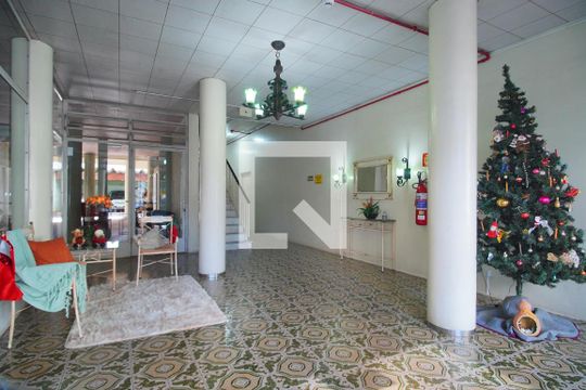 Hall de entrada de kitnet/studio à venda com 1 quarto, 27m² em Centro, São Leopoldo