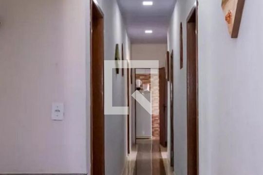 Casa para alugar com 13 quartos, 275m² em Horto Florestal, Belo Horizonte