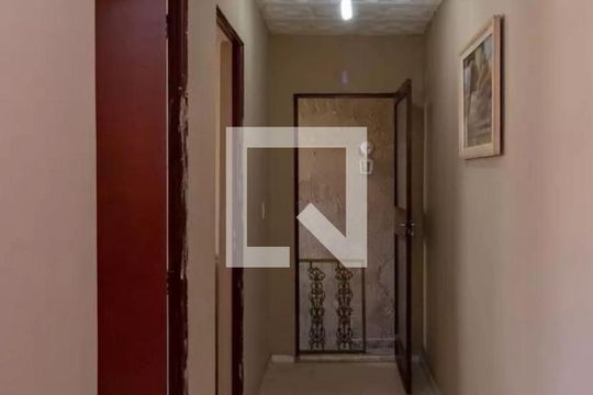 Casa para alugar com 13 quartos, 275m² em Horto Florestal, Belo Horizonte