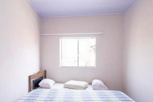 Casa para alugar com 13 quartos, 275m² em Horto Florestal, Belo Horizonte
