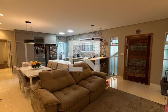 Sala - Cozinha de casa à venda com 2 quartos, 136m² em Vila Assunção, Santo André