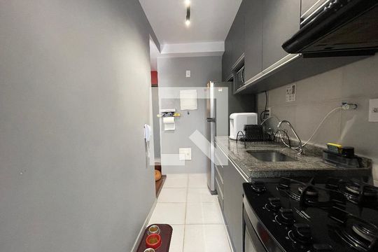 Cozinha de apartamento à venda com 2 quartos, 57m² em Ferreira, São Paulo