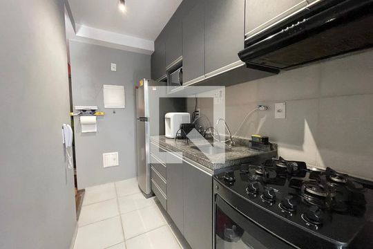 Cozinha de apartamento à venda com 2 quartos, 57m² em Ferreira, São Paulo