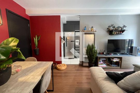 Sala de apartamento à venda com 2 quartos, 57m² em Ferreira, São Paulo
