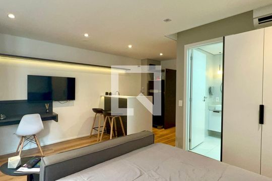 Quarto de kitnet/studio à venda com 1 quarto, 26m² em Pinheiros, São Paulo