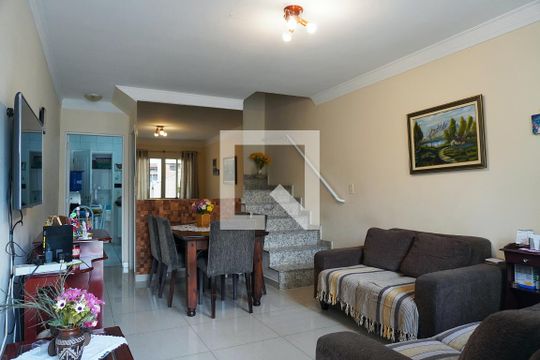 Casa à venda com 2 quartos, 160m² em Vila Polopoli, São Paulo