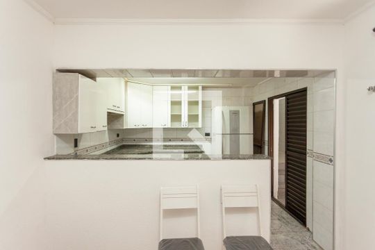 Sala/Cozinha de casa para alugar com 1 quarto, 30m² em Vila Anhanguera, São Paulo