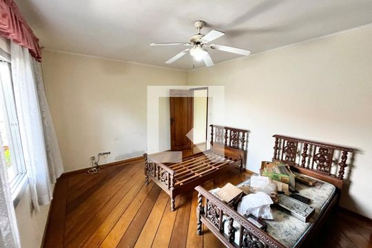 Quarto 1 de casa à venda com 4 quartos, 200m² em Jardim do Colegio (zona Norte), São Paulo