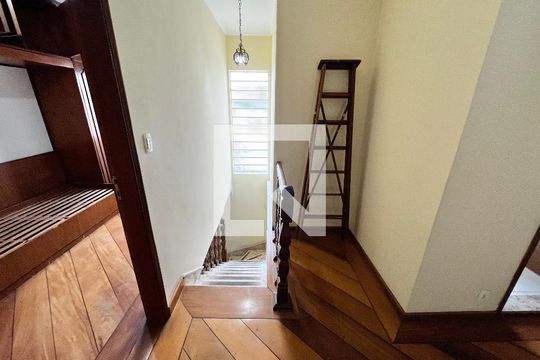 Copa de casa à venda com 4 quartos, 200m² em Jardim do Colegio (zona Norte), São Paulo