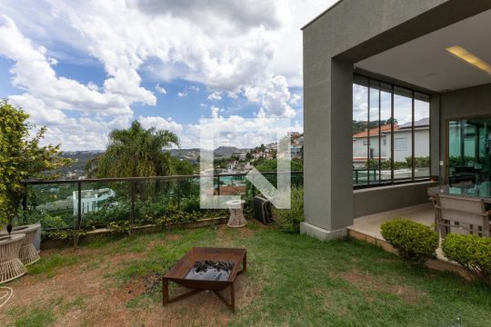Vista de casa de condomínio à venda com 4 quartos, 500m² em Vila Castela, Nova Lima