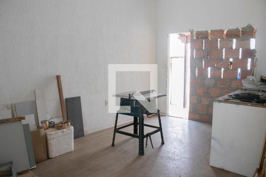 Sala de casa à venda com 3 quartos, 250m² em Santa Cruz, Belo Horizonte