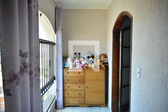 Sacada de casa à venda com 3 quartos, 288m² em Vila Lucinda, Santo André