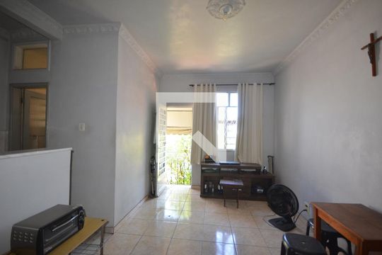 Sala/Quarto de kitnet/studio para alugar com 1 quarto, 18m² em Osvaldo Cruz, Rio de Janeiro
